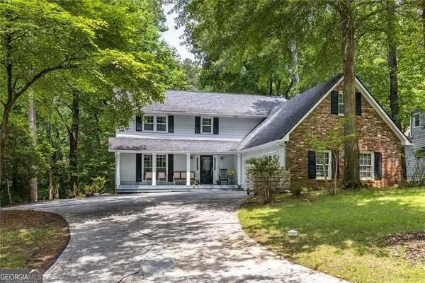 645 Branch Valley Court, Roswell, GA 30076