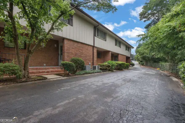 2524 Bradford Square Ne, Atlanta, GA 30345