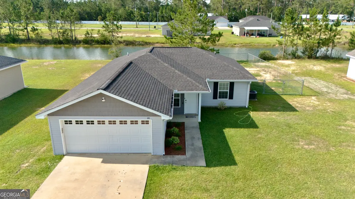 211 Twinn Lakes Drive, Baxley, GA 31513 - #1