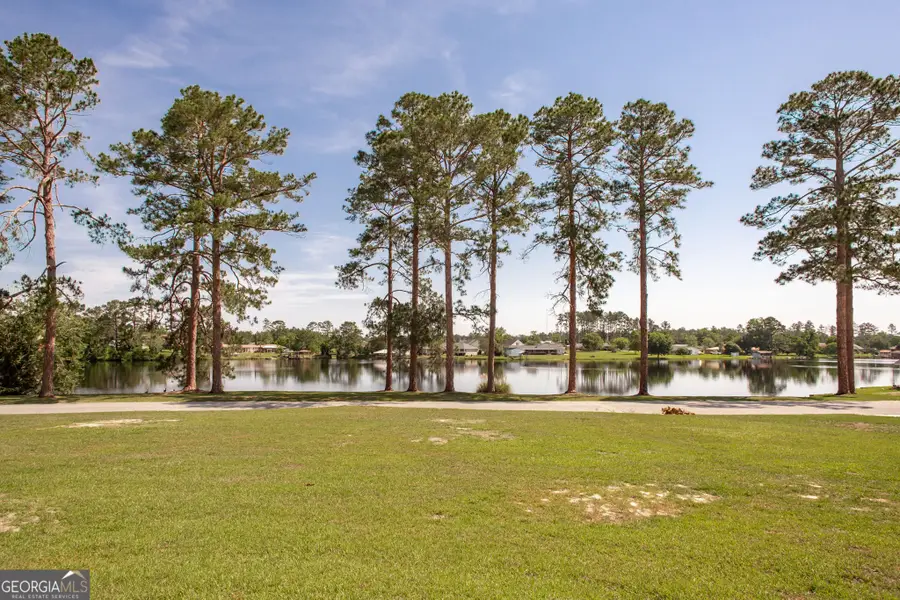 220 Lakeshore Drive, Alma, GA 31510 - #3