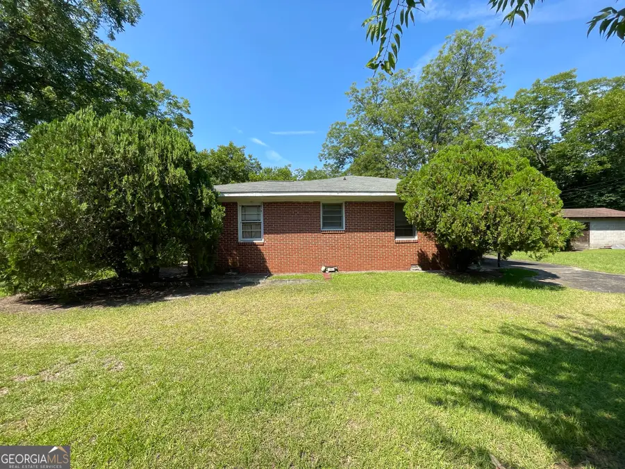 218 W Peter Street, Cochran, GA 31014 - #3