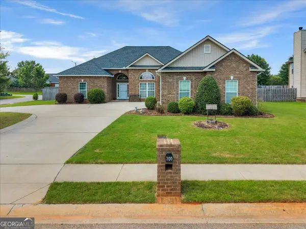 300 Post Oak Way, Warner Robins, GA 31088