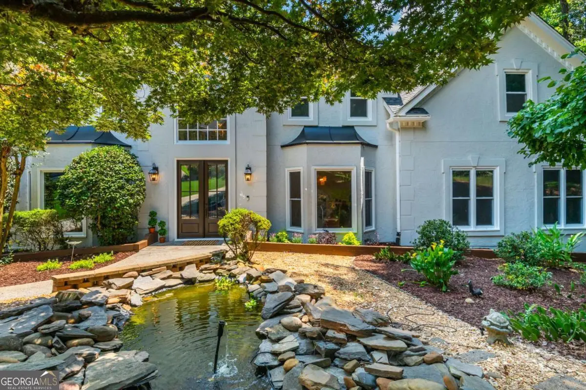 2865 Stoneglen Close, Roswell, GA 30076 - #1