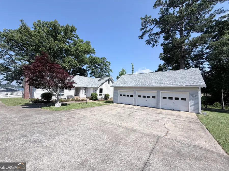9489 Lee Rd 379, Valley, AL 36854 - #3