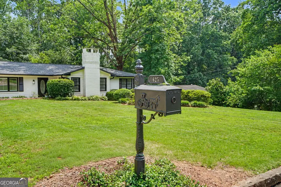 625 Patrick Place, Sandy Springs, GA 30328 - #2