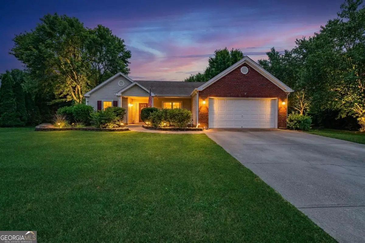 33 Glenabbey Drive, Cartersville, GA 30120 - #1