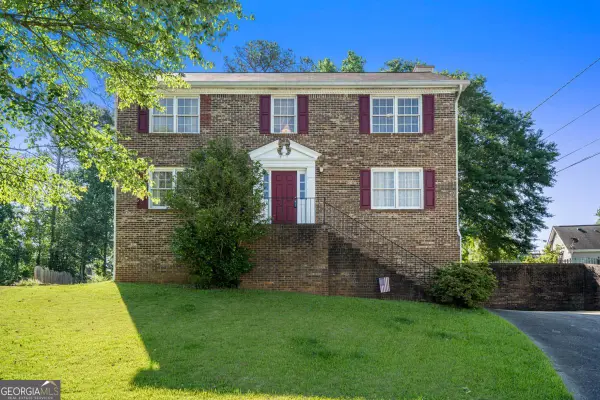 2260 Deer Oaks Trail, Lawrenceville, GA 30044