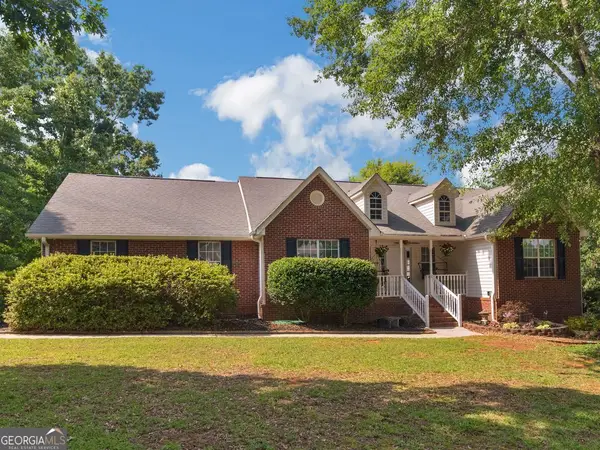 300 Farm View Court, Locust Grove, GA 30248