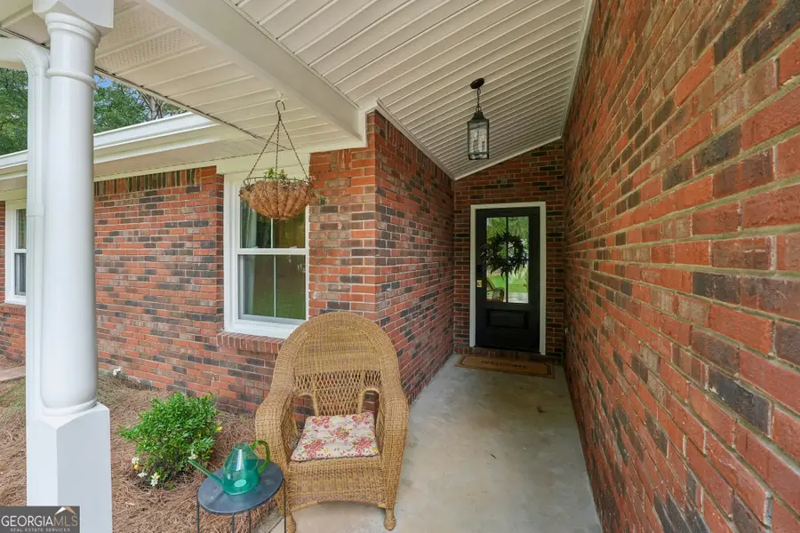 152 Curved Road, Jonesboro, GA 30238 - #2