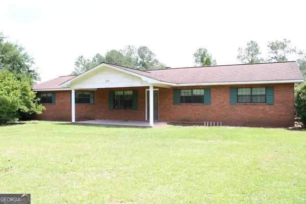 338 Lakeview Drive, Baxley, GA 31513