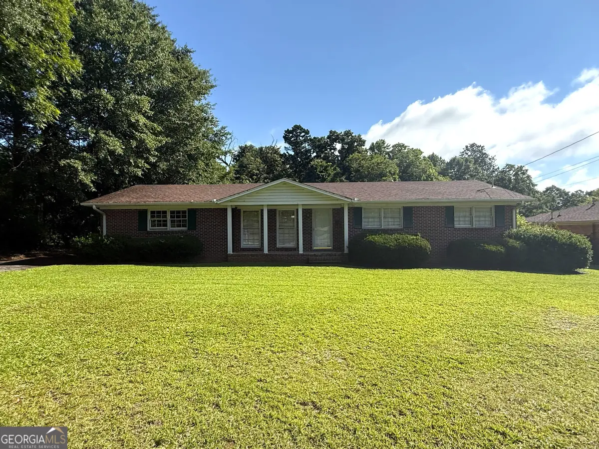 401 Edwards Street, Elberton, GA 30635 - #1