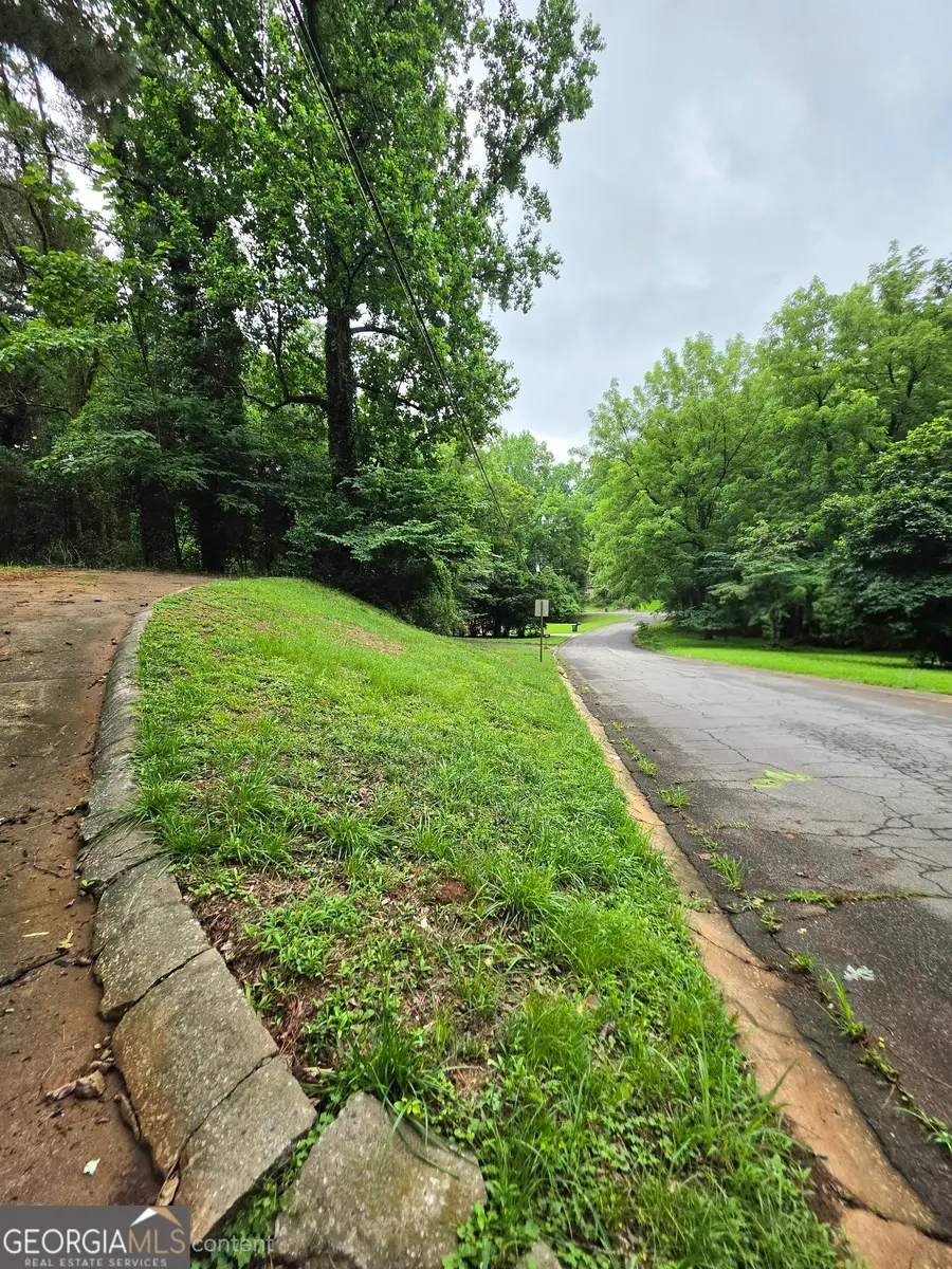 618 Simone Way, Stone Mountain, GA 30087 - #2
