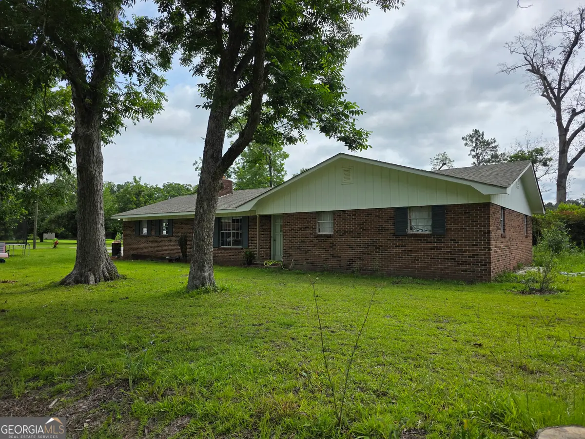 39 Waldon Street, Baxley, GA 31513 - #1
