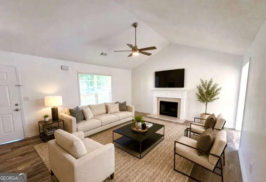 5374 Crown Oaks Drive, Lula, GA 30554 - #2