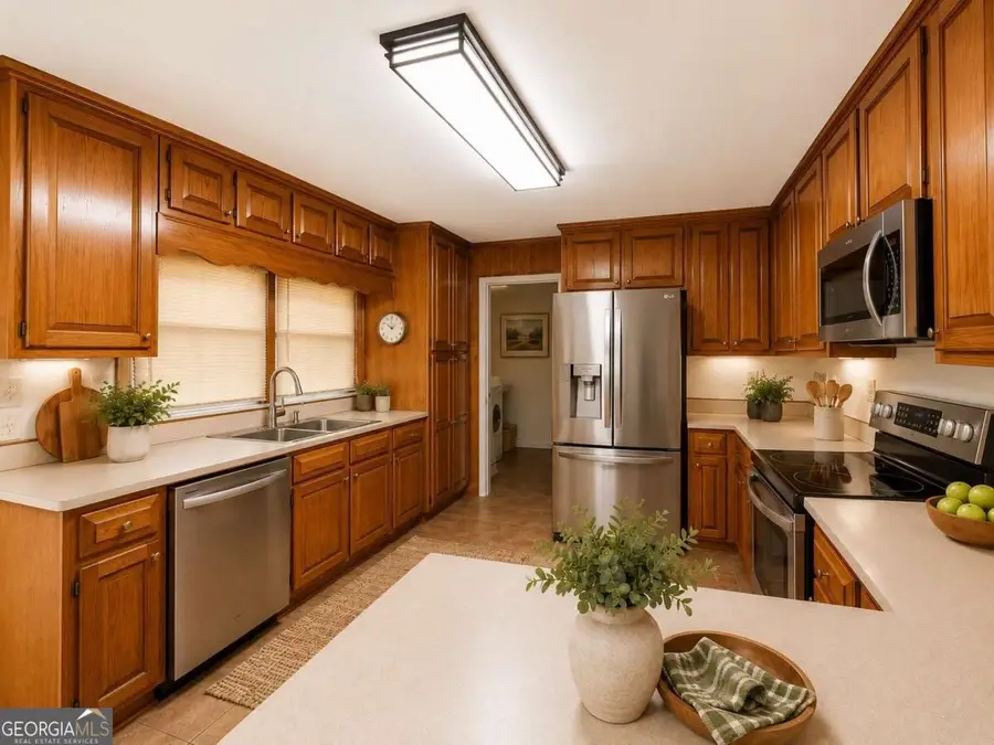 737 W College Street, Bowdon, GA 30108 - #3