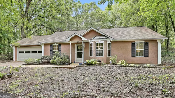 85 Apache Pointe Drive, Senoia, GA 30276