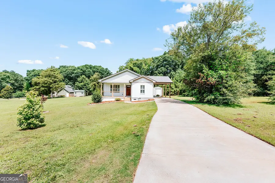 1445 N Forest Avenue, Hartwell, GA 30643 - #2