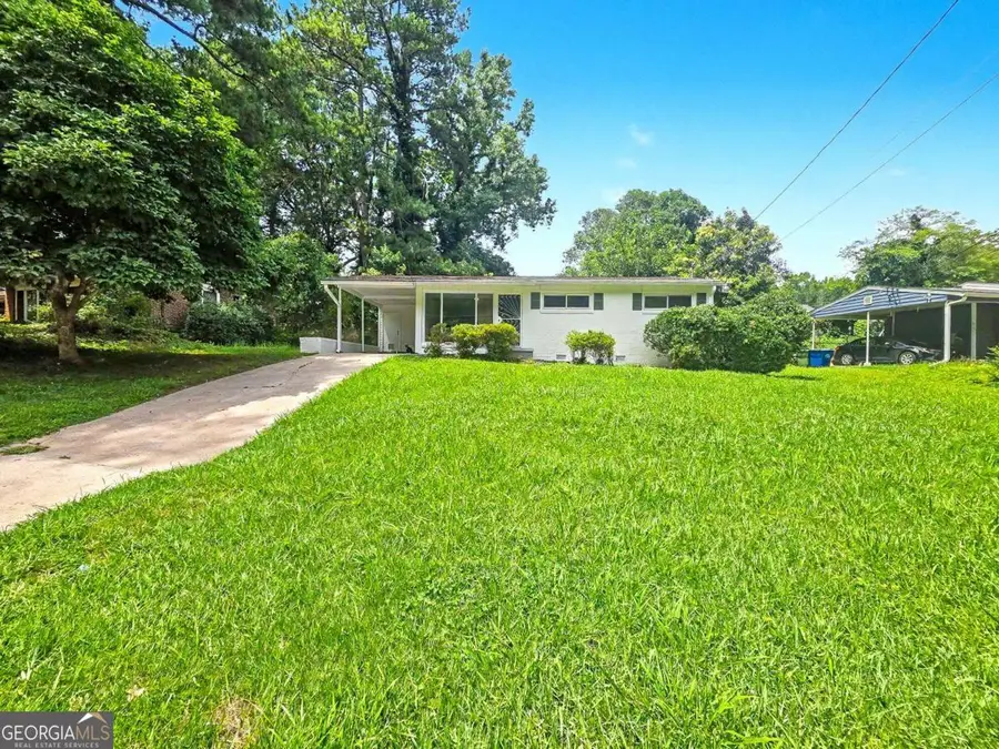 2559 Dale Creek Drive Nw, Atlanta, GA 30318 - #2
