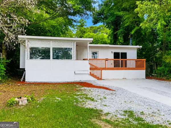967 Lake Drive, Snellville, GA 30039