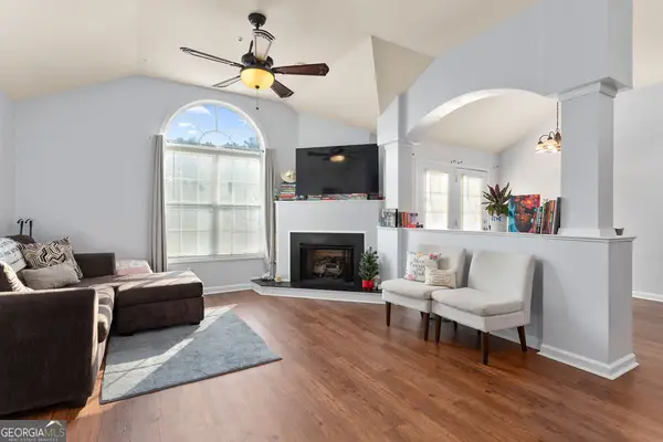 1395 Orchard Park Dr, Stone Mountain, GA 30083