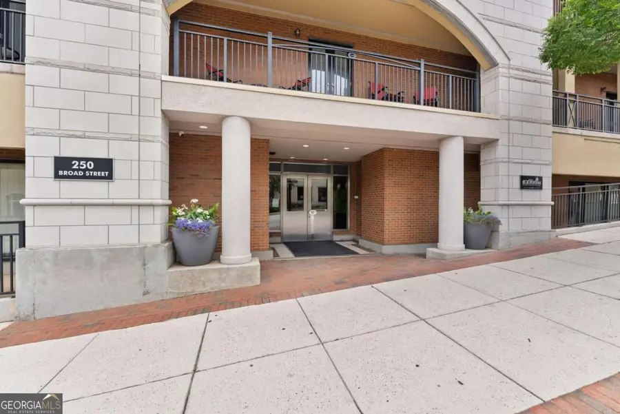250 W Broad Street #205, Athens, GA 30601 - #2