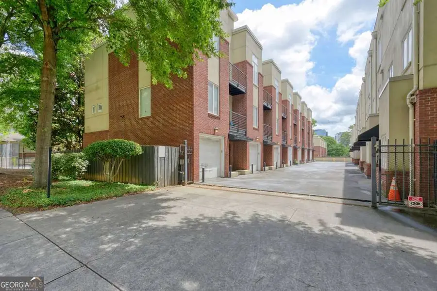 401 10th Street Nw #D215, Atlanta, GA 30318 - #3