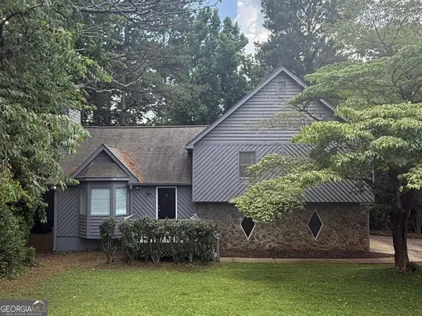 105 Arbour Run, Suwanee, GA 30024