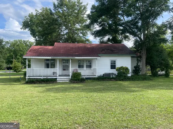 46 E Calhoun Street, Reynolds, GA 31076