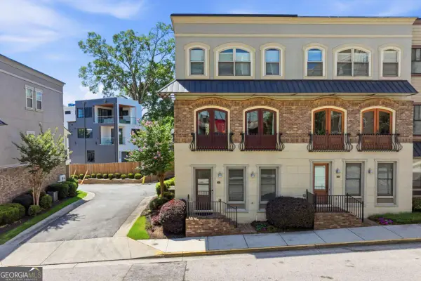 384 16th Street Nw #1, Atlanta, GA 30363