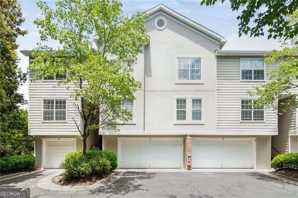 4248 River Green Drive Nw #302, Atlanta, GA 30327
