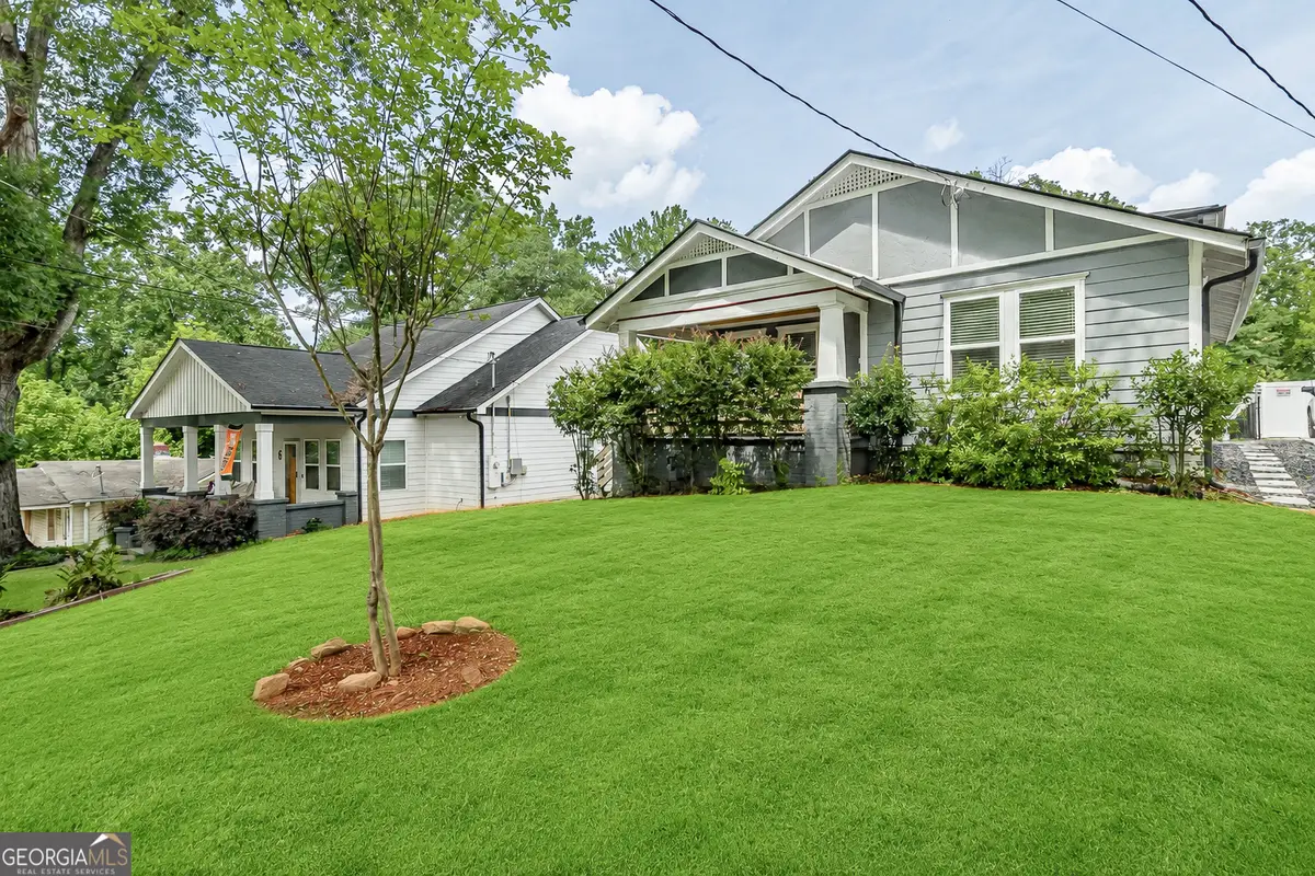 8 S Eugenia Place Nw, Atlanta, GA 30318 - #1