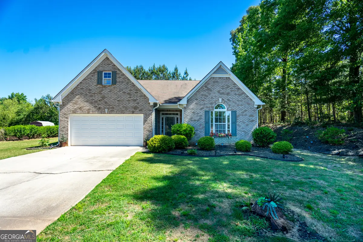 5 Honeysuckle Lane, Fairburn, GA 30213 - #1