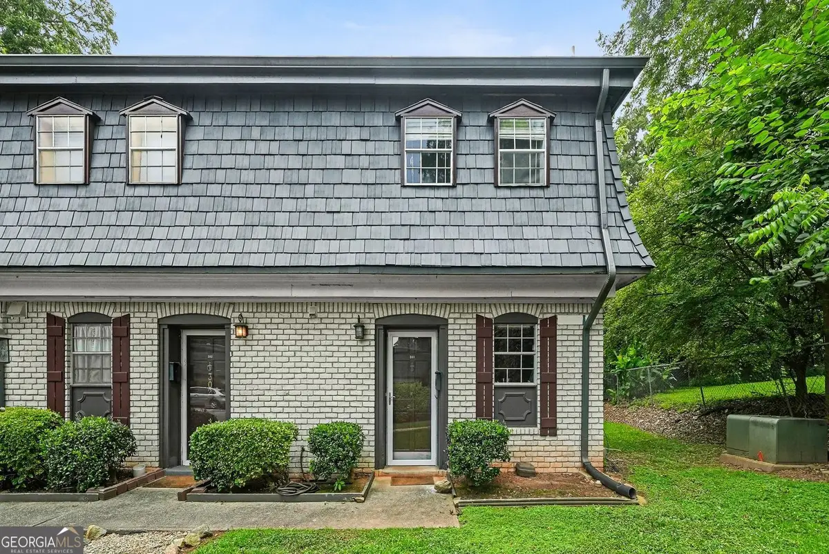 301 Stonecliff Court, Stone Mountain, GA 30083 - #1