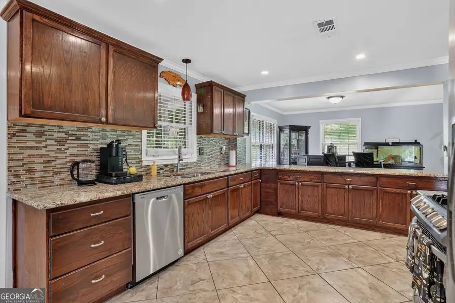 716 Bruce Way Sw, Lilburn, GA 30047 - #3