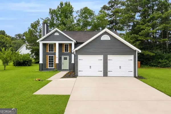 5359 Bridgewater Trace, Stone Mountain, GA 30088