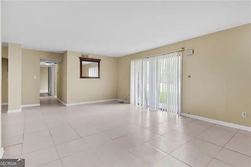 115 Camelot Drive, Atlanta, GA 30349 - #2