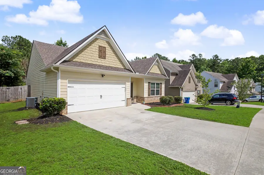 6526 Saint Mark Way, Fairburn, GA 30213 - #3