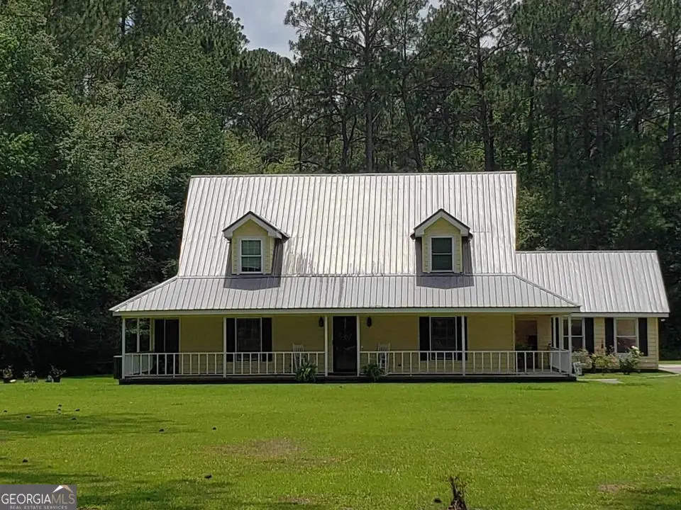 210 Pineview Avenue, Baxley, GA 31513 - #1