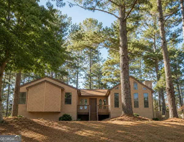 1081 Oak Road Sw, Lilburn, GA 30047