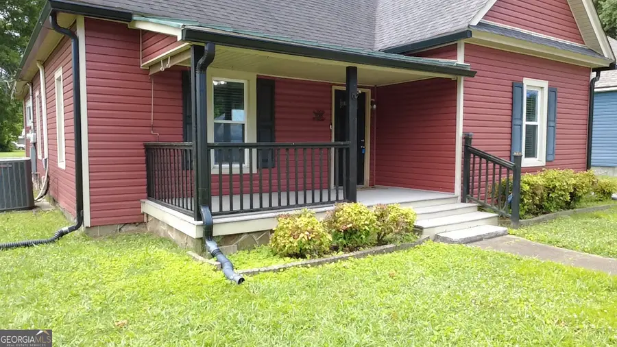 108 W 10th Street, Chickamauga, GA 30707 - #2
