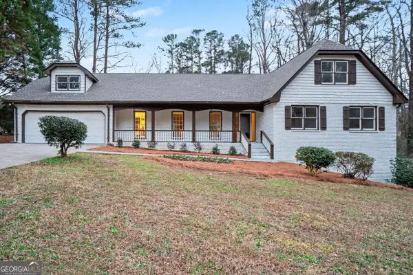 5464 Breathitt Drive Sw, Lilburn, GA 30047