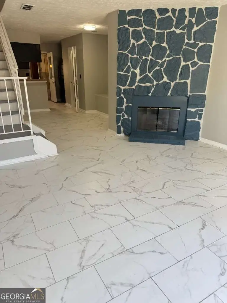 432 Prince Of Wales, Stone Mountain, GA 30083 - #3