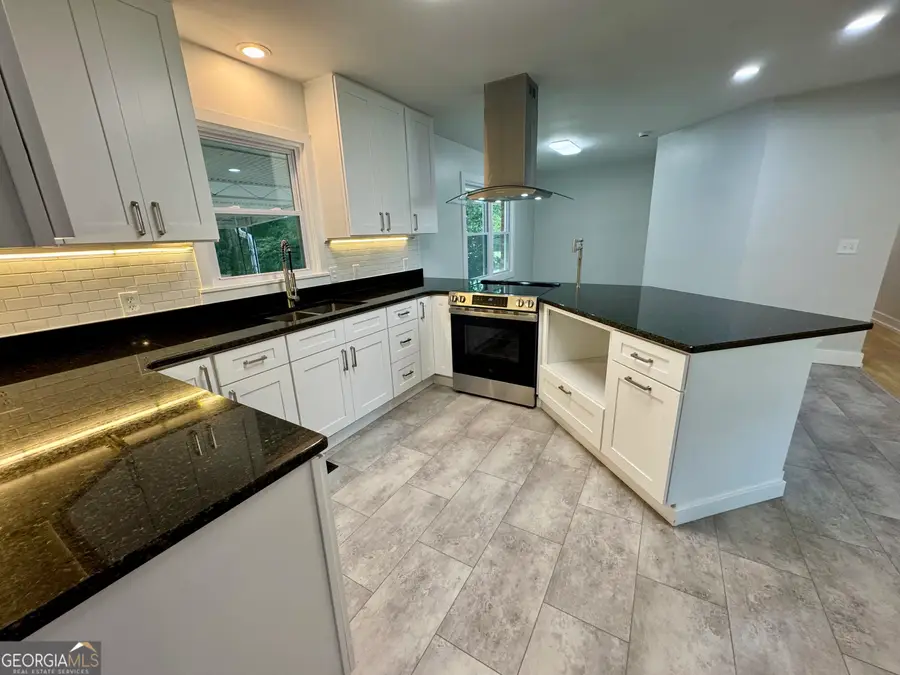 215 Denham Street, Thomaston, GA 30286 - #3