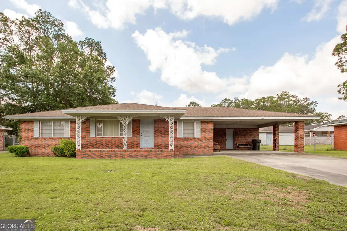 705 Beville Street, Waycross, GA 31501 - #1