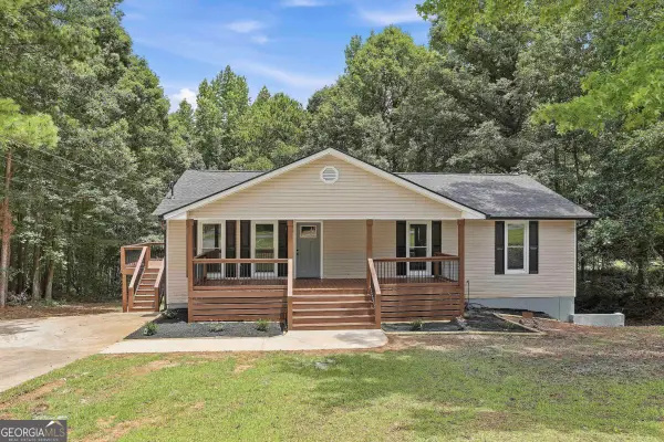 175 Beverly Park Court, Newnan, GA 30263