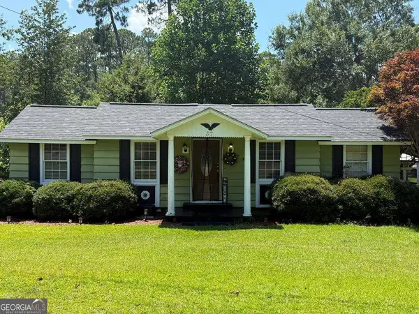 37 Lake Say Hi Drive, Tifton, GA 31794