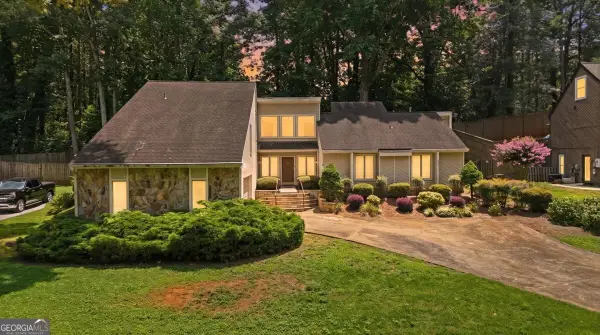 26 Latimer Lane Ne, Kennesaw, GA 30144