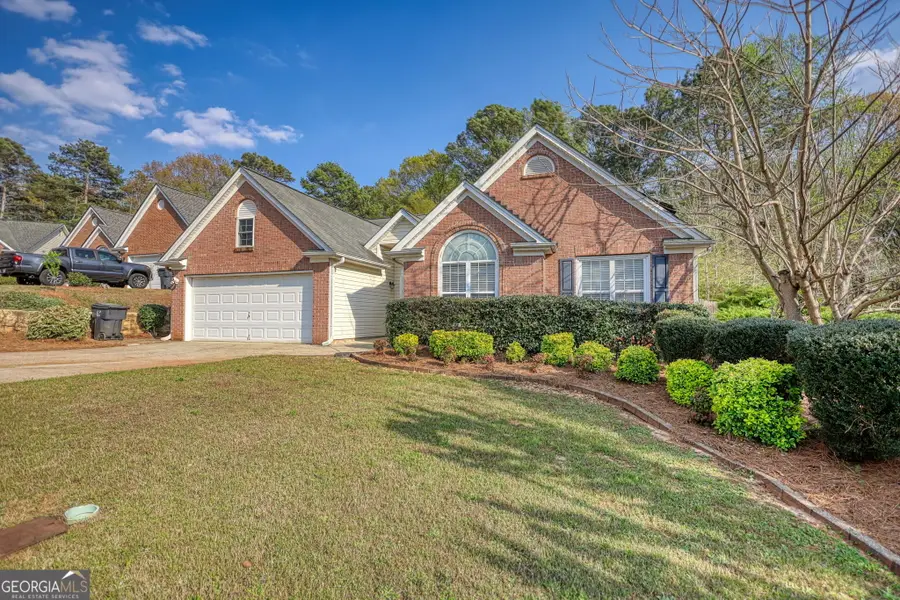 565 Ambur Lake Dr, Lawrenceville, GA 30043 - #2