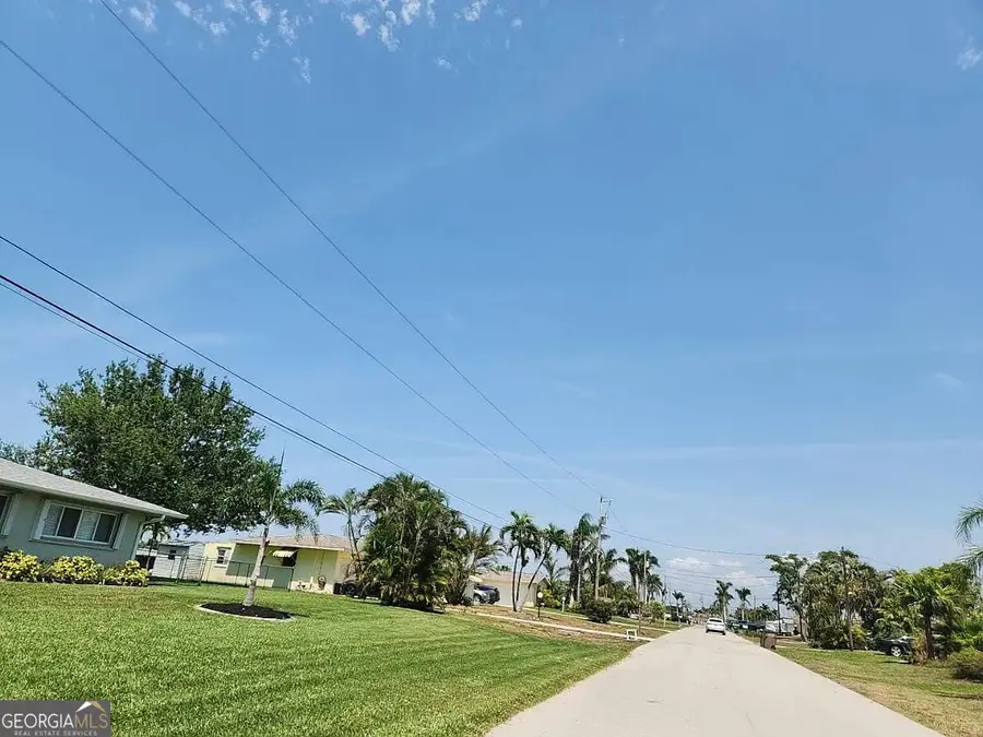 2835 SE 17th Place, Cape Coral, FL 33904 - #3