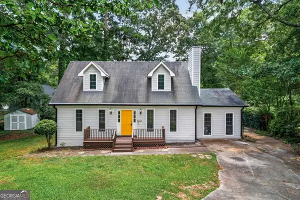 1046 River Bend Court, Riverdale, GA 30296